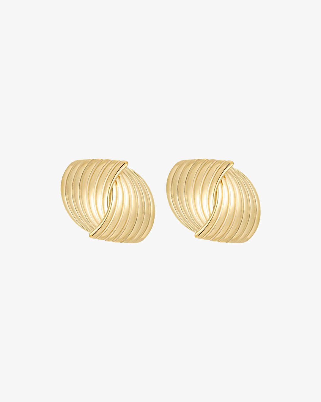 Gold Textured Fan Stud Earrings β Bold Vintage-Style Statement Jewelry