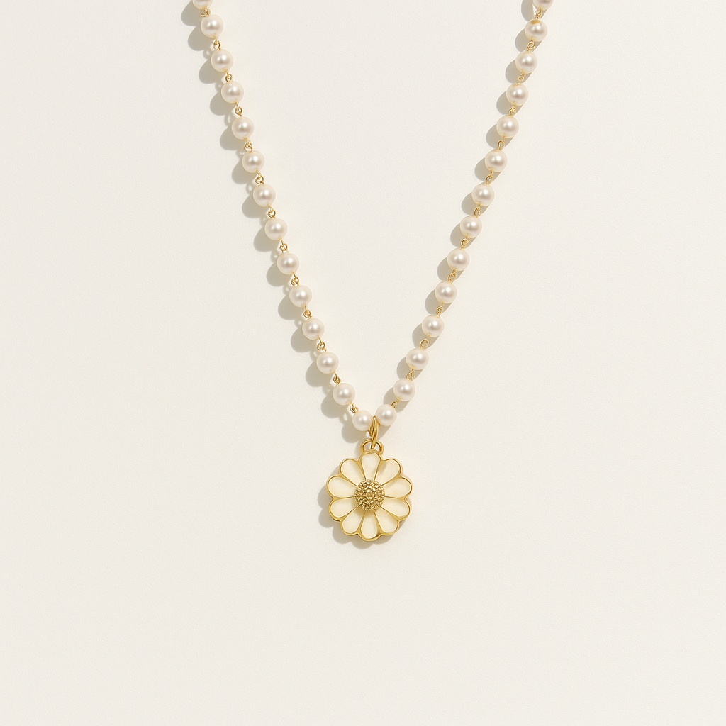 Daisy Flower Pendant Necklace with Imitation Pearl Beading