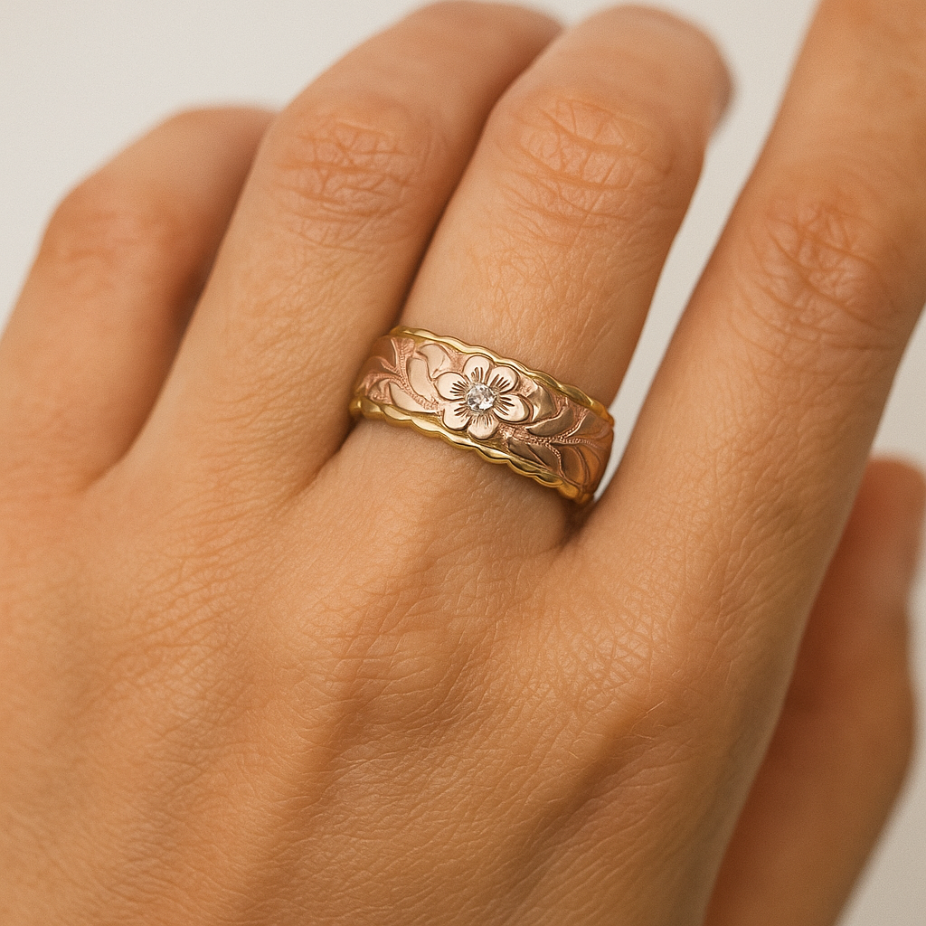 Floral Carved Vintage Gold Ring with Rose Tones and Detail