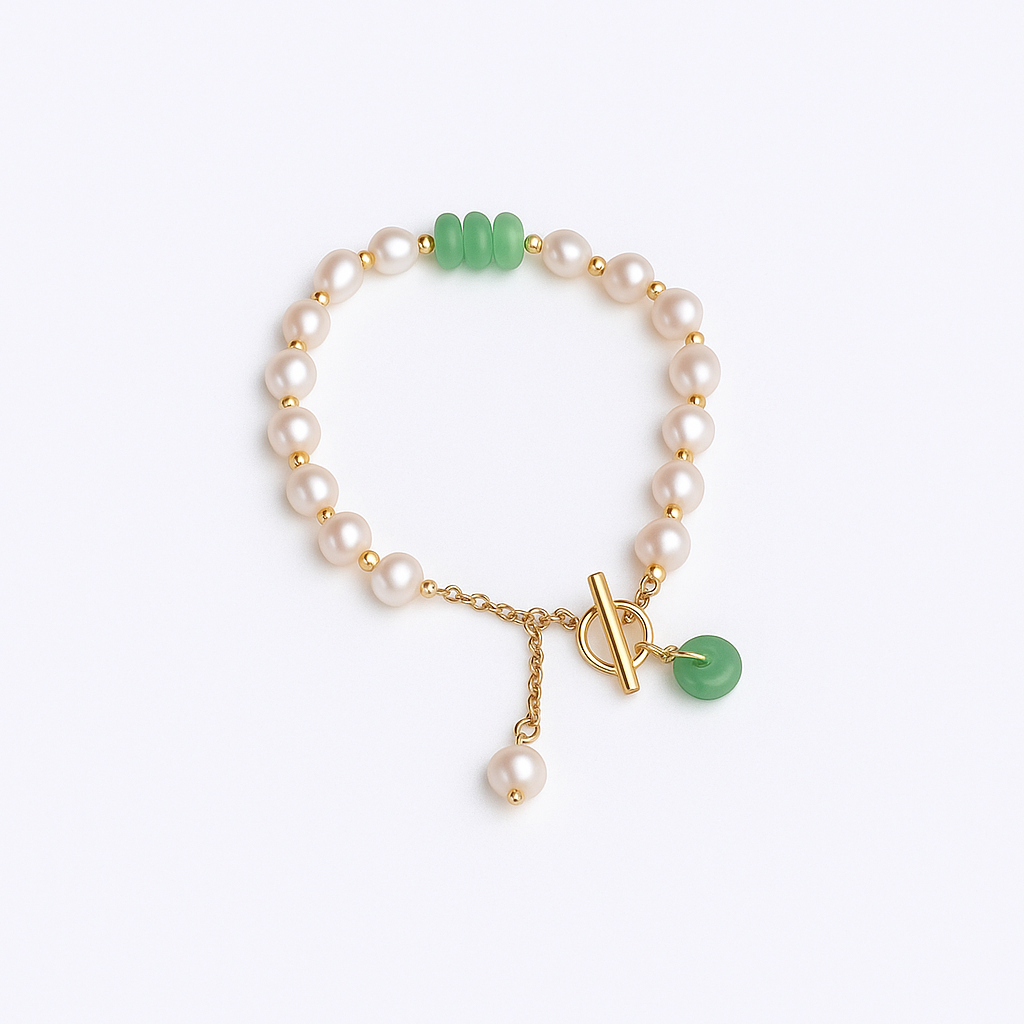 Freshwater Pearl Bracelet with Green Accent Beads