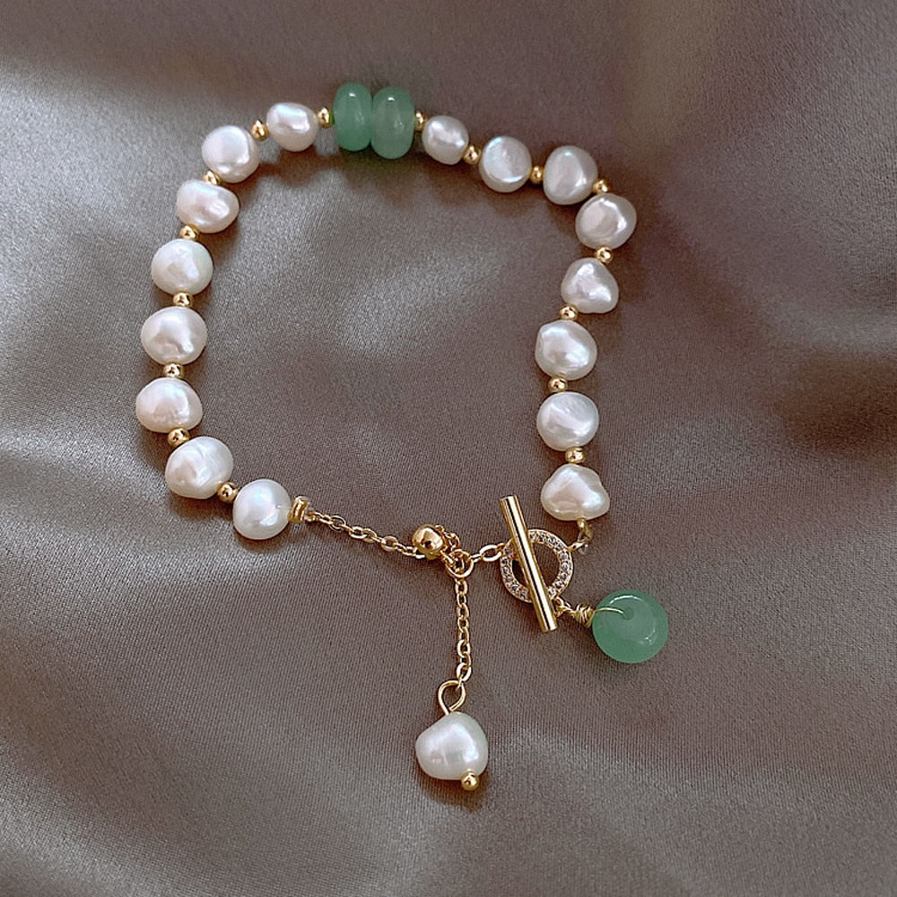 Freshwater Pearl Bracelet with Green Accent Beads