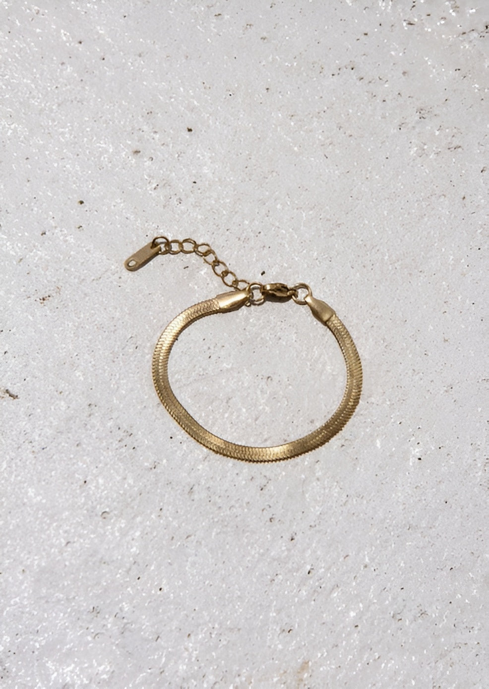 Gold Flat Herringbone Bracelet – 4mm Width