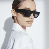 Women’s Classic Sunglasses – Black Frame with Smoke-Tinted Lenses